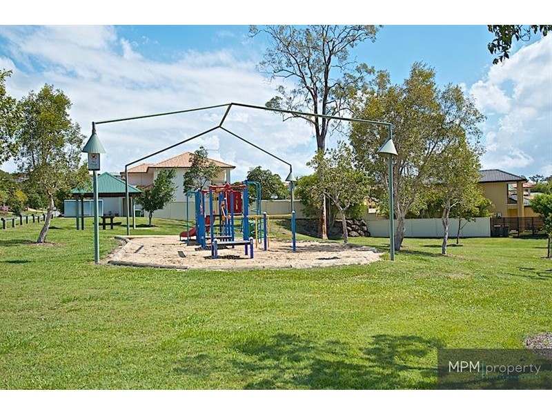 101 Christina Ryan Way, Arundel QLD 4214