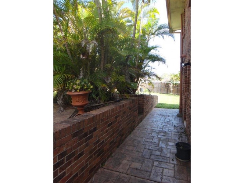 21 Crenshaw Ct, Parkwood QLD 4214