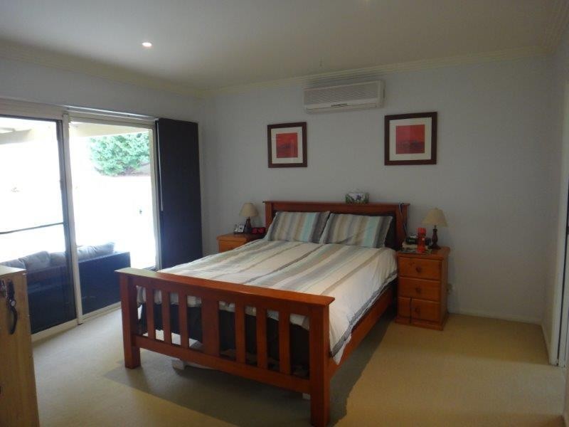 7 Adeliza  Ct, Arundel QLD 4214