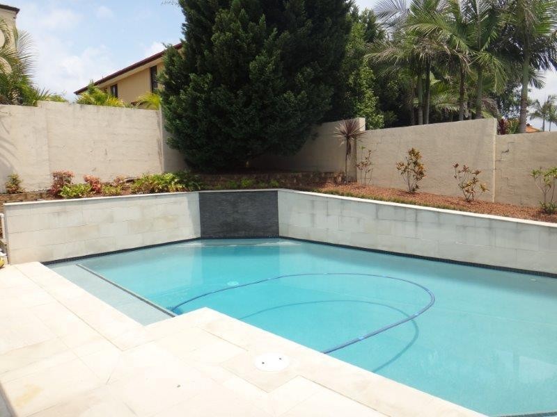 7 Adeliza  Ct, Arundel QLD 4214