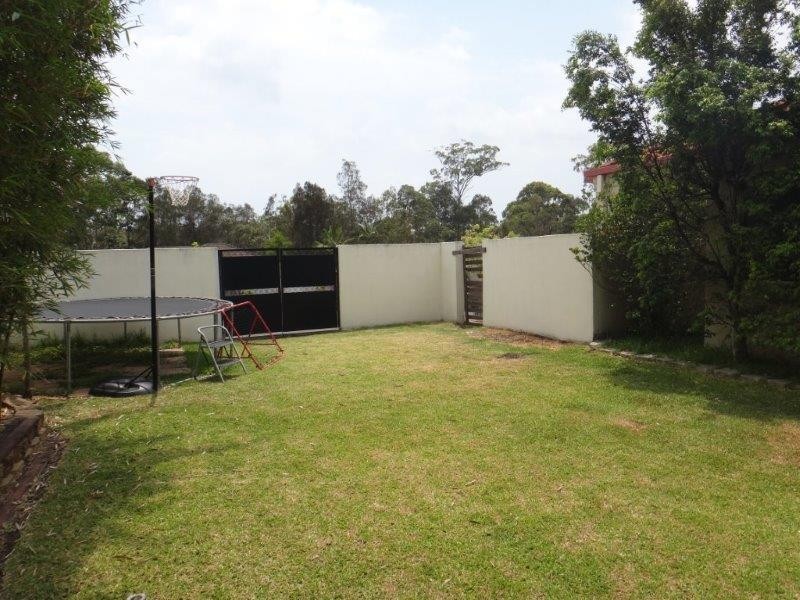 7 Adeliza  Ct, Arundel QLD 4214