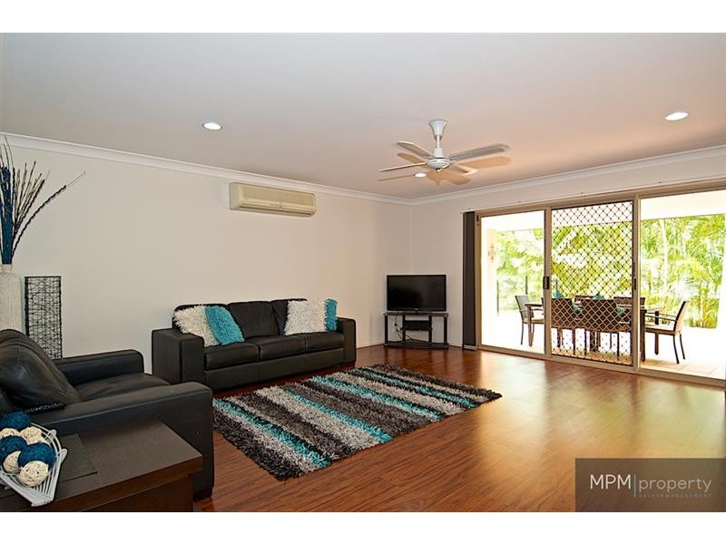7 Kirdford Ct, Arundel QLD 4214