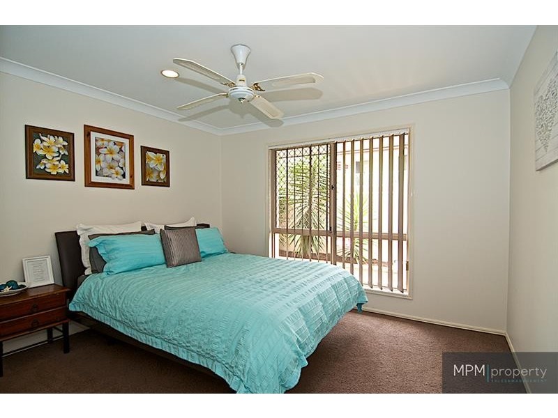 7 Kirdford Ct, Arundel QLD 4214