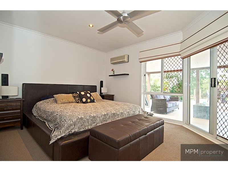 5 Bolt Ct, Parkwood QLD 4214