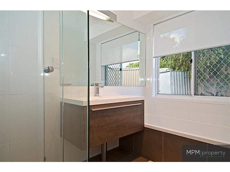 5 Bolt Ct, Parkwood QLD 4214