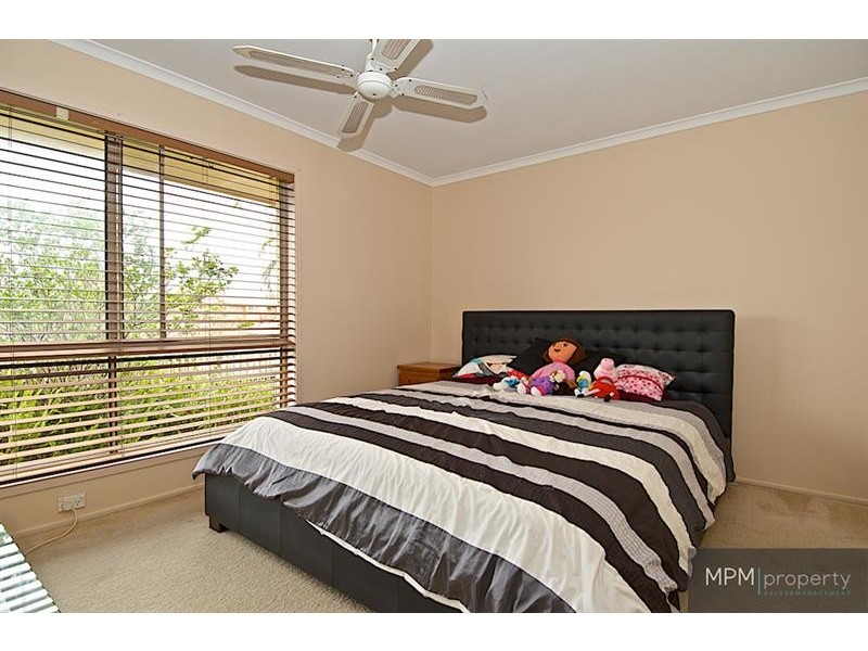 15 Range Ct, Arundel QLD 4214