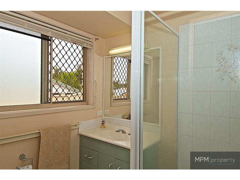 15 Range Ct, Arundel QLD 4214