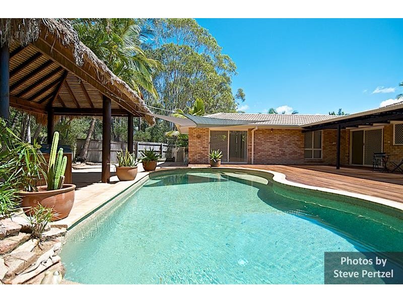 33 Clubhouse Dr, Arundel QLD 4214