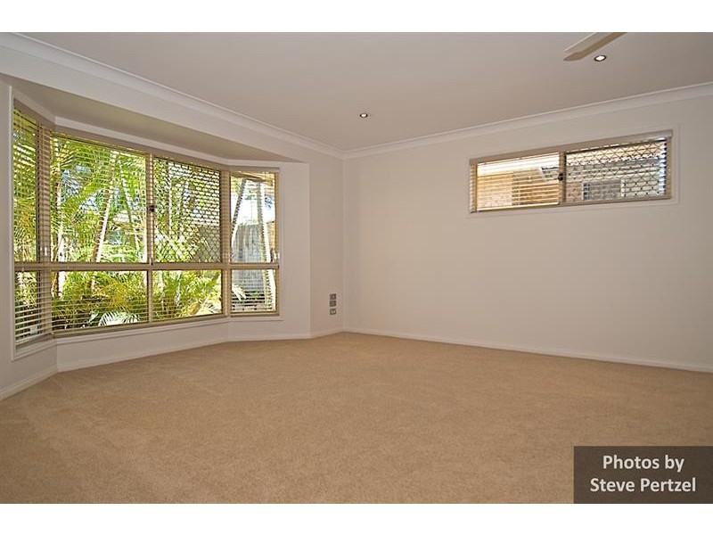 33 Clubhouse Dr, Arundel QLD 4214