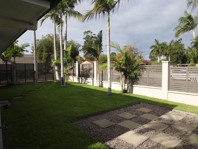 1/7 Morinda  Way, Labrador QLD 4215