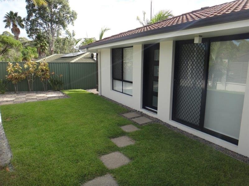 1/7 Morinda  Way, Labrador QLD 4215