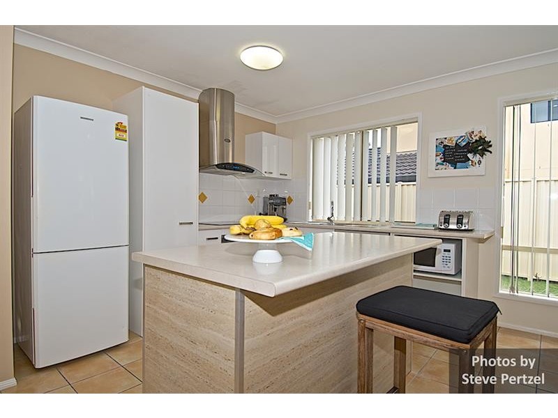 35 Respall Way, Arundel QLD 4214