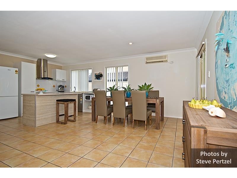 35 Respall Way, Arundel QLD 4214