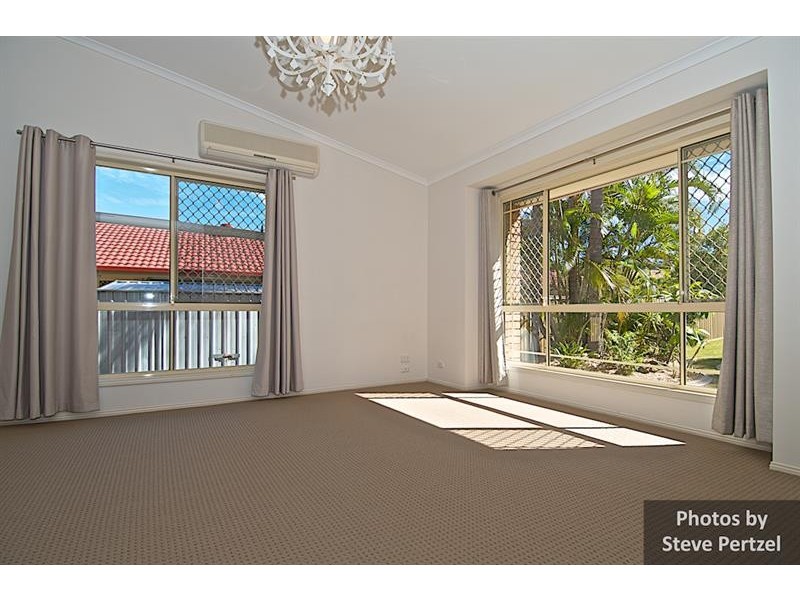 65 Daintree Dr, Parkwood QLD 4214