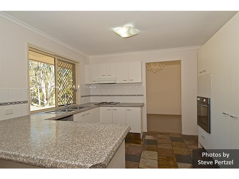 65 Daintree Dr, Parkwood QLD 4214