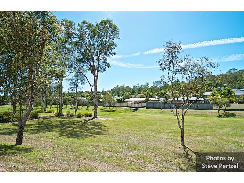 65 Daintree Dr, Parkwood QLD 4214