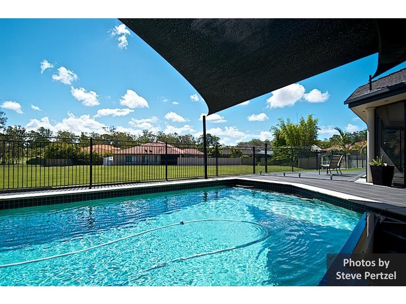 7 Selsey Ct, Arundel QLD 4214