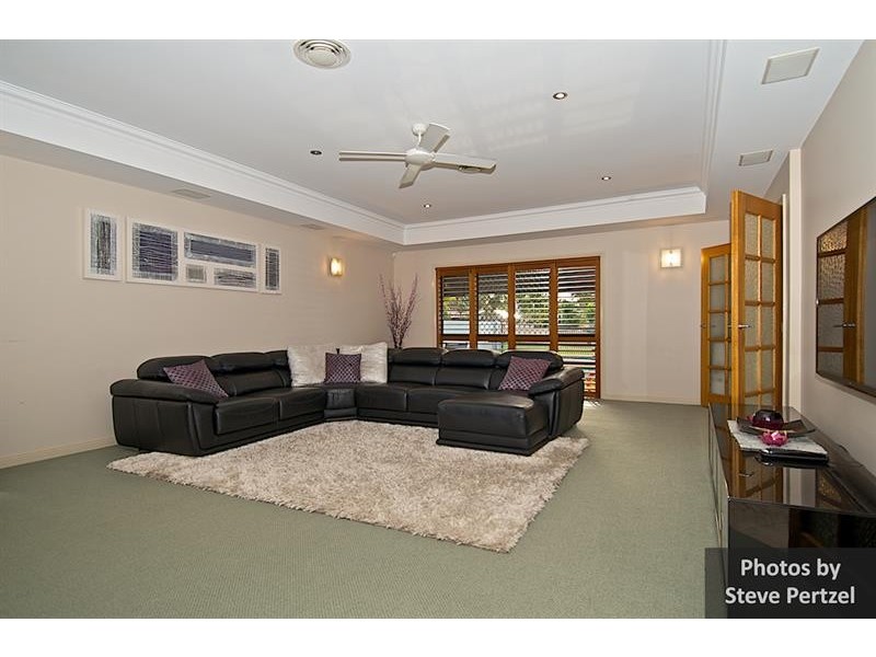 7 Selsey Ct, Arundel QLD 4214