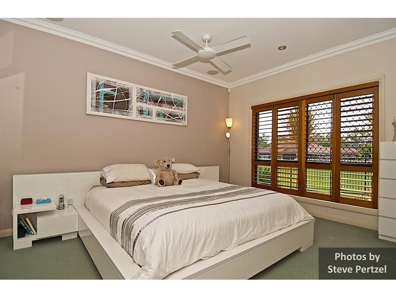 7 Selsey Ct, Arundel QLD 4214