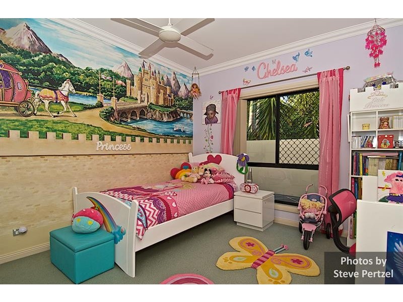 7 Selsey Ct, Arundel QLD 4214