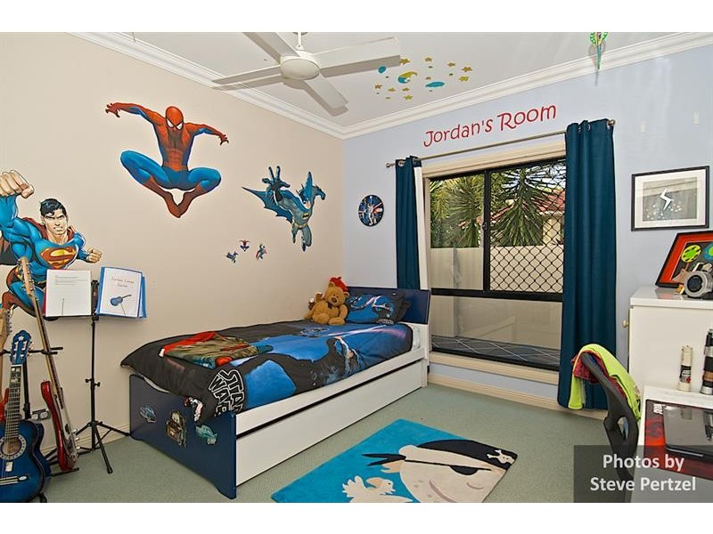 7 Selsey Ct, Arundel QLD 4214