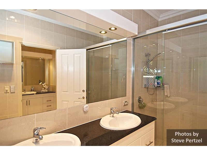 7 Selsey Ct, Arundel QLD 4214