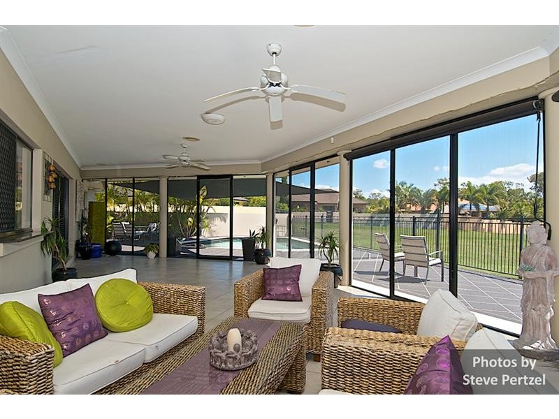 7 Selsey Ct, Arundel QLD 4214