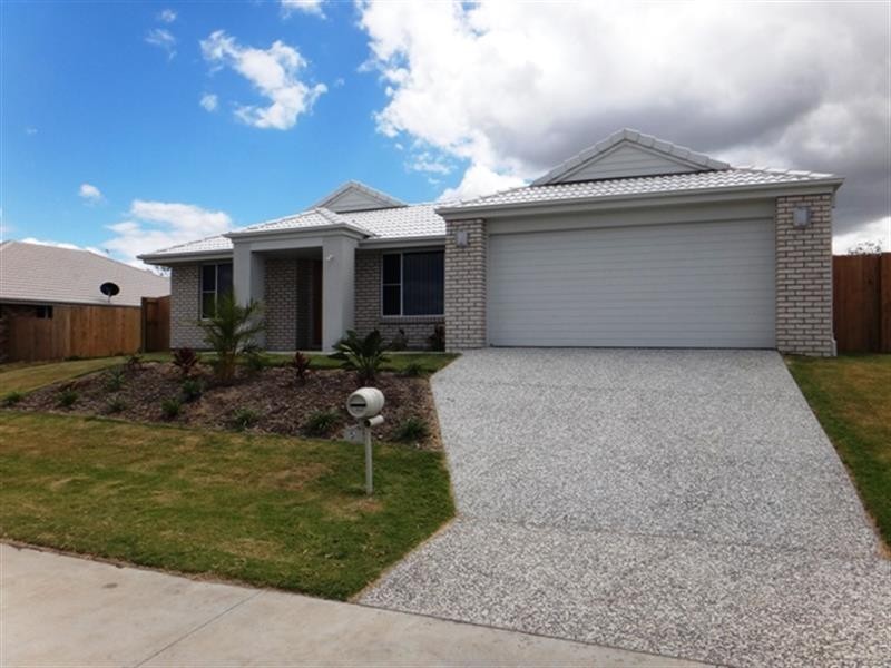 5 Phoebe Way, Gleneagle QLD 4285
