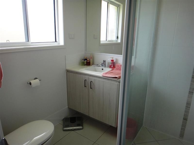 5 Phoebe Way, Gleneagle QLD 4285