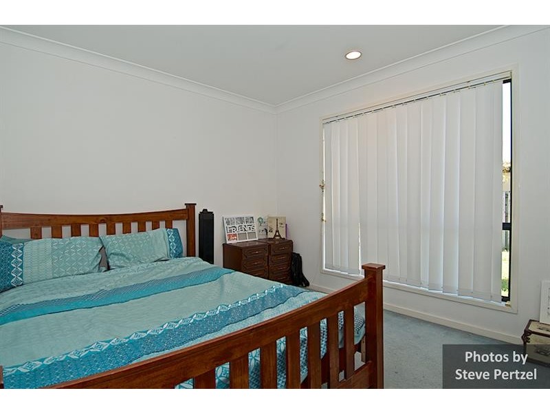 19 Amsonia Ct, Arundel QLD 4214