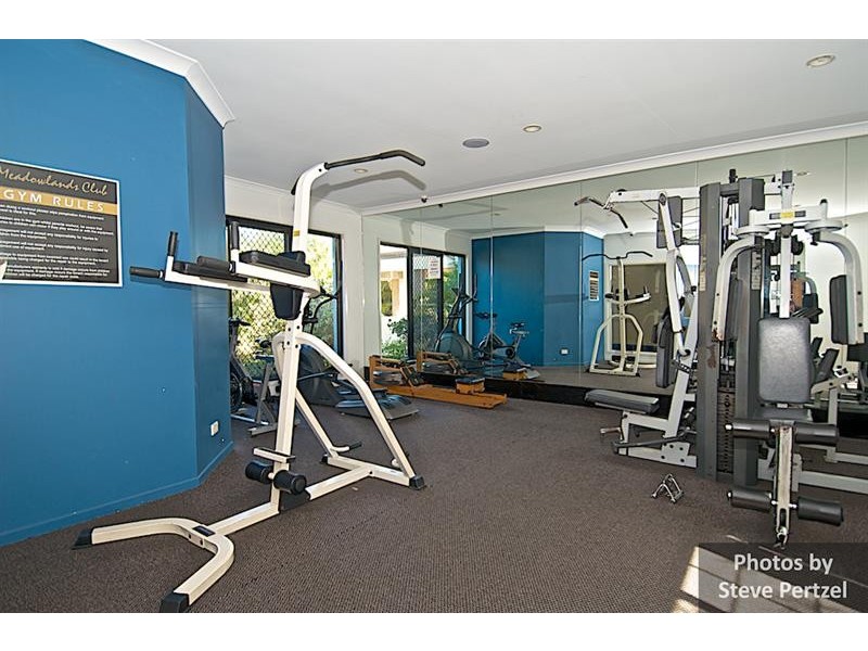 19 Amsonia Ct, Arundel QLD 4214