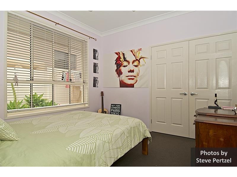 13 Midhurst Ct, Arundel QLD 4214