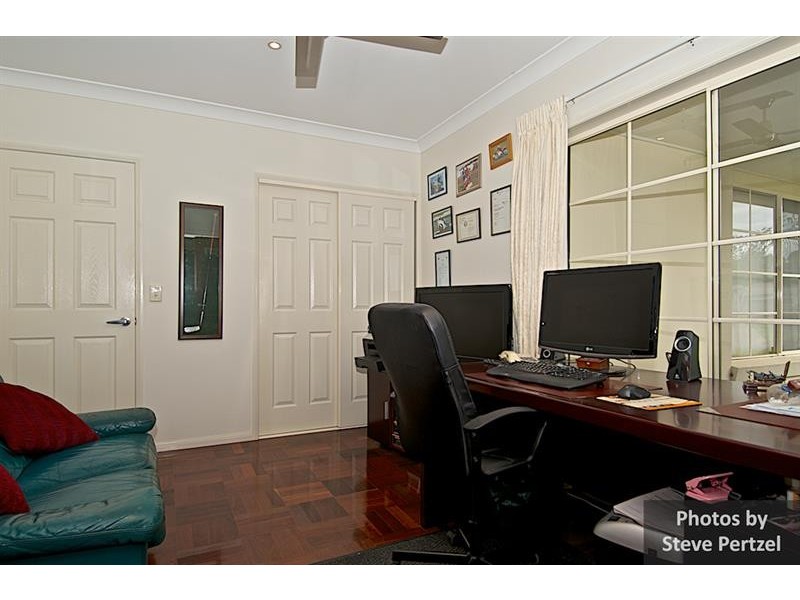 13 Midhurst Ct, Arundel QLD 4214