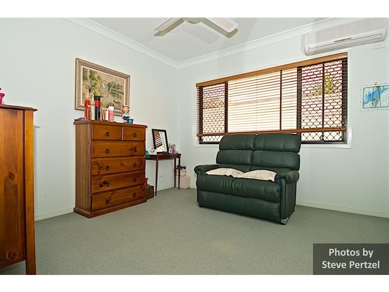 19 Hazel Ct, Arundel QLD 4214