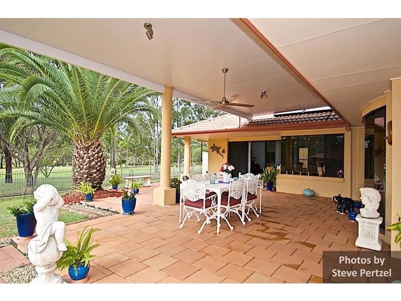 19 Hazel Ct, Arundel QLD 4214