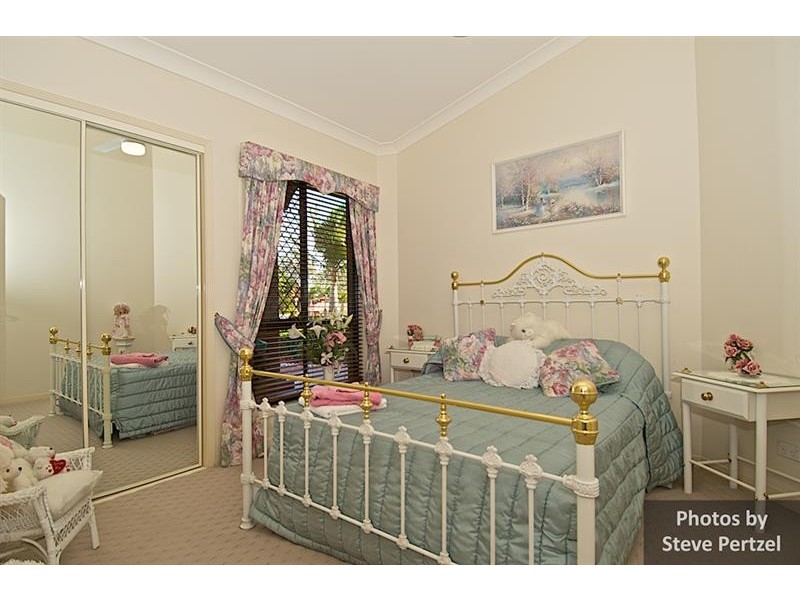 103 Arun Dr, Arundel QLD 4214