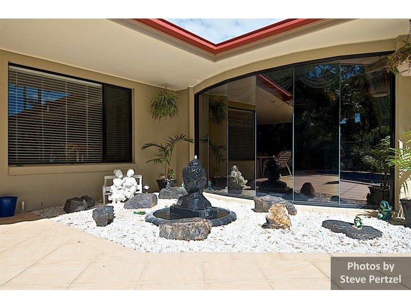 103 Arun Dr, Arundel QLD 4214