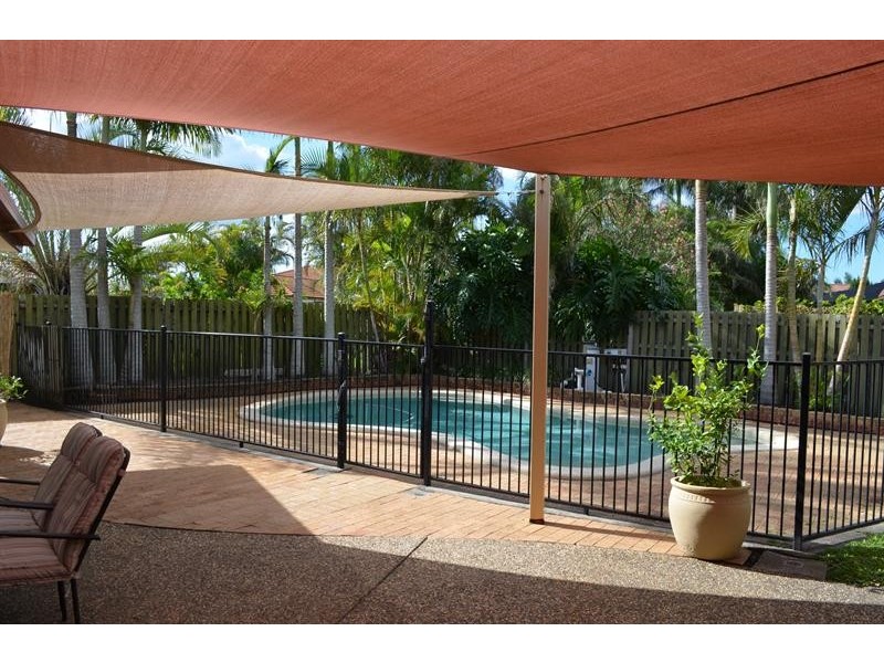 22 Lakeshore Dr, Monterey Keys QLD 4212