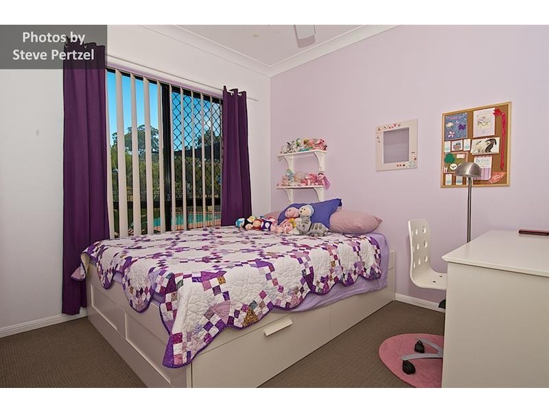 8 Oxford Pl, Arundel QLD 4214