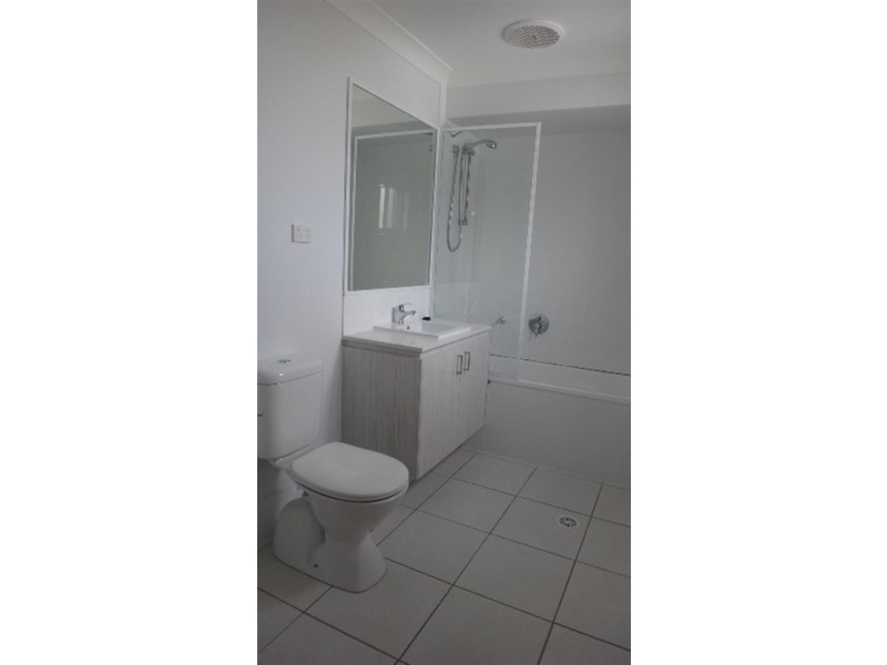 41 Damian Leeding Way, Upper Coomera QLD 4209