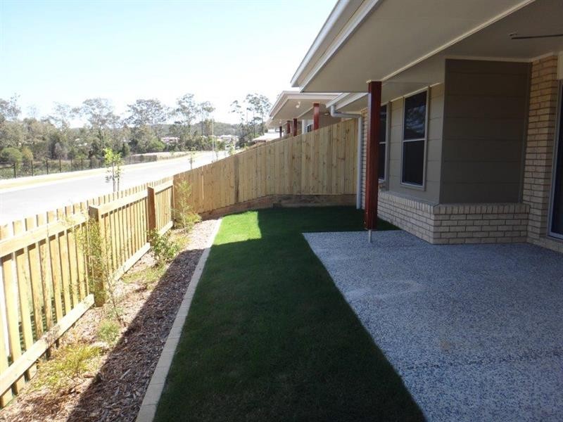 21 Damian Leeding Way, Upper Coomera QLD 4209