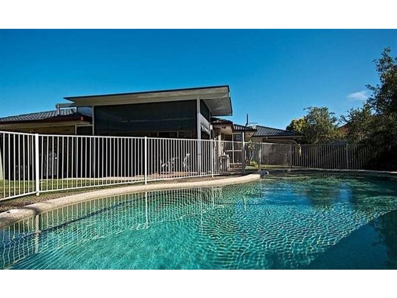 18 Forest Hills Ct, Parkwood QLD 4214
