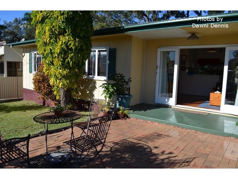 8 Stoke Lane, Labrador QLD 4215