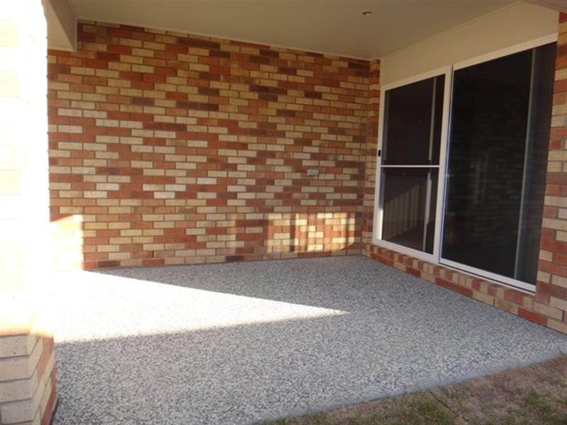 27 Hasemann Cres, Upper Coomera QLD 4209