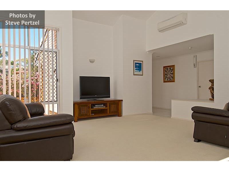 17 Gary Player Cres, Parkwood QLD 4214