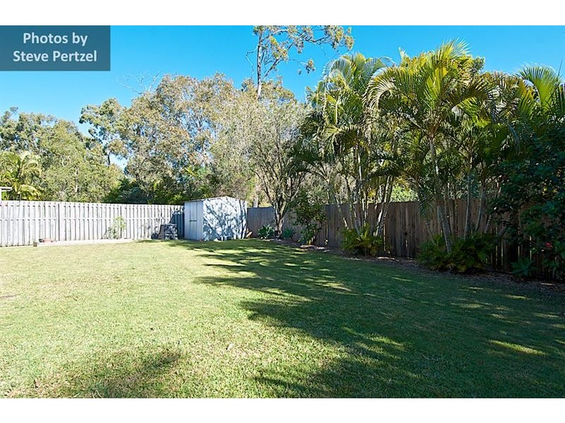 17 Gary Player Cres, Parkwood QLD 4214
