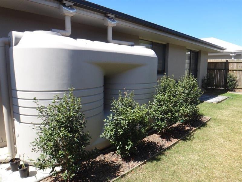 44 Azure Way, Hope Island QLD 4212