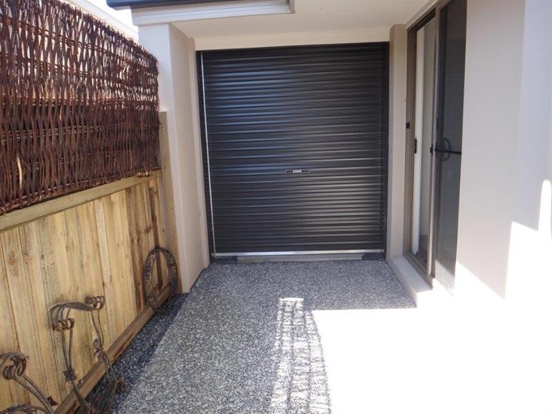 44 Azure Way, Hope Island QLD 4212