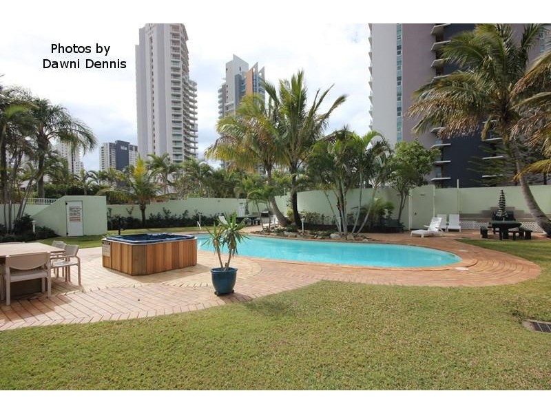 11/3 Tedder Ave, Main Beach QLD 4217