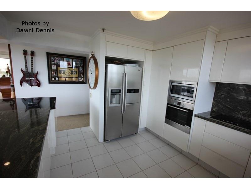 11/3 Tedder Ave, Main Beach QLD 4217